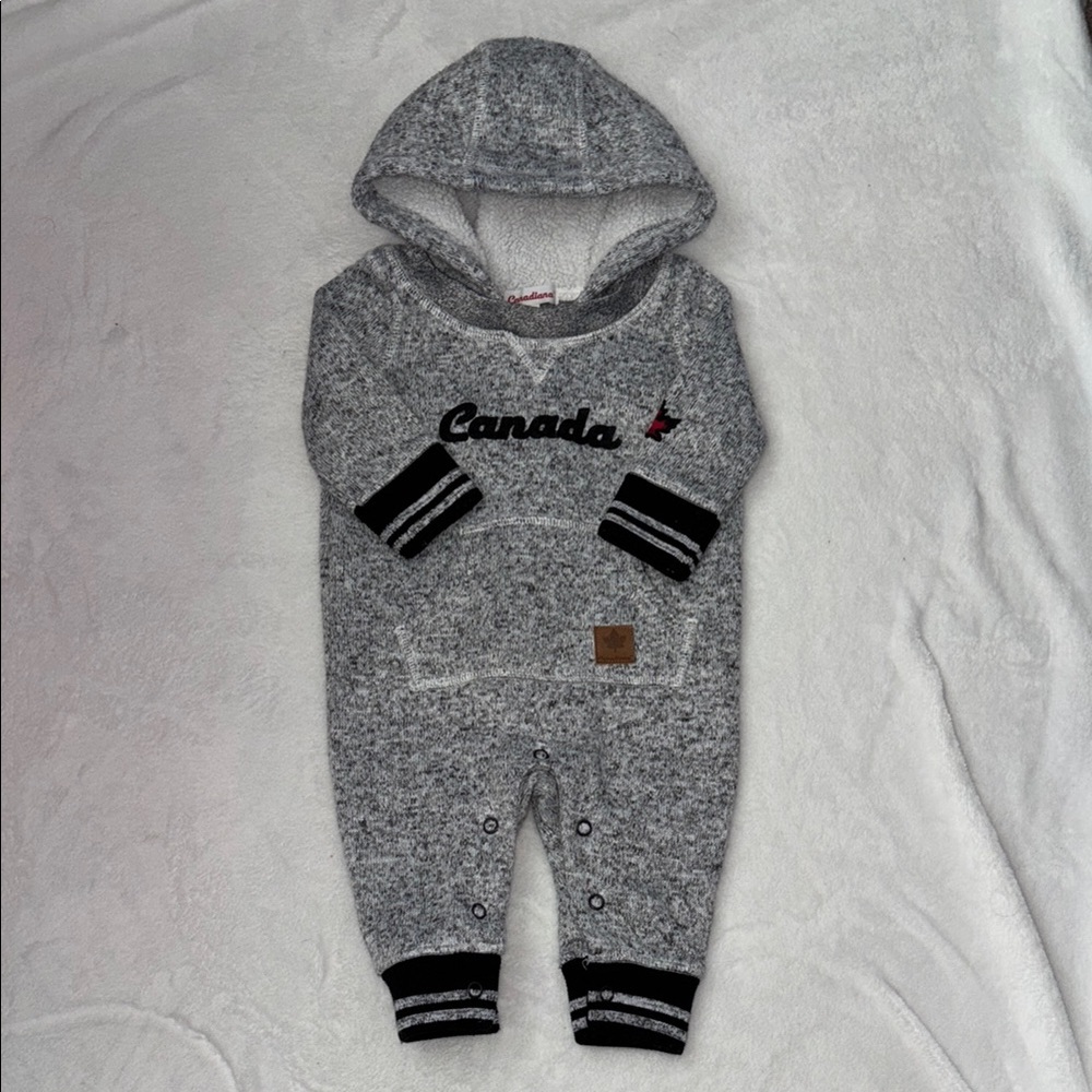 Canadiana Gray 3-6 month Hooded Baby Onesie with Canada Logo